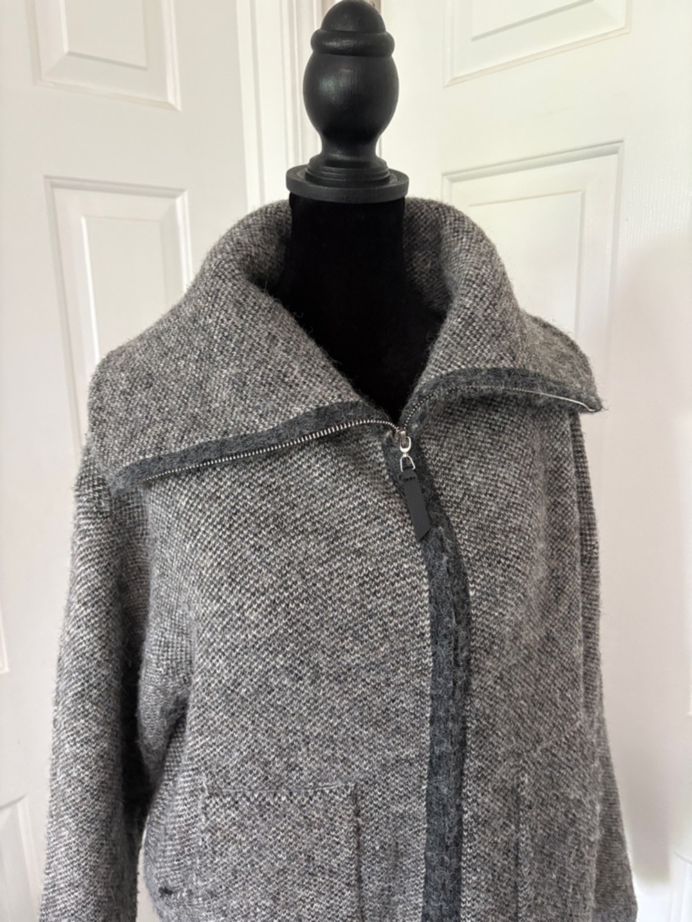 Cyrus Grey Zip-Front Wool-Blend Cardigan Jacket - Picture 4 of 13